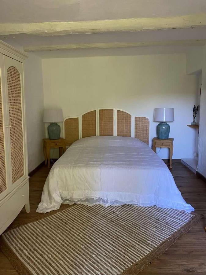 Jolie Maisonnette Niozelles Buitenkant foto