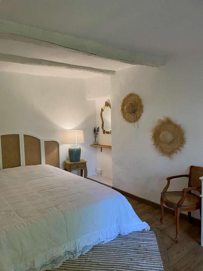 Jolie Maisonnette Niozelles Buitenkant foto