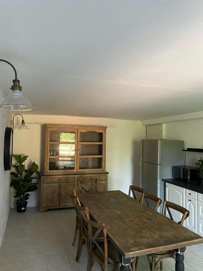 Jolie Maisonnette Niozelles Buitenkant foto
